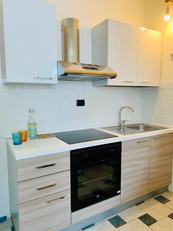 Villa Zanina Sonia Apartment เปสเคียรา เดล การ์ดา ภายนอก รูปภาพ